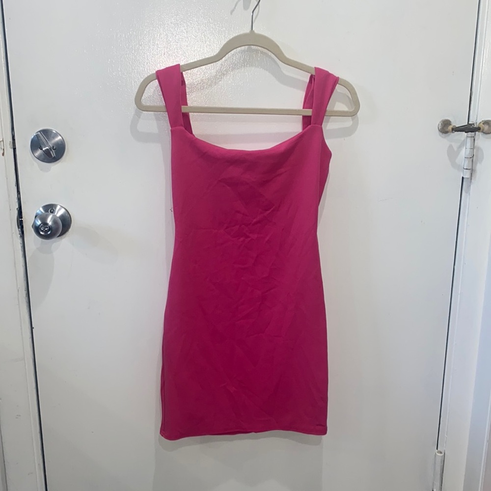 Pretty little thing dress!